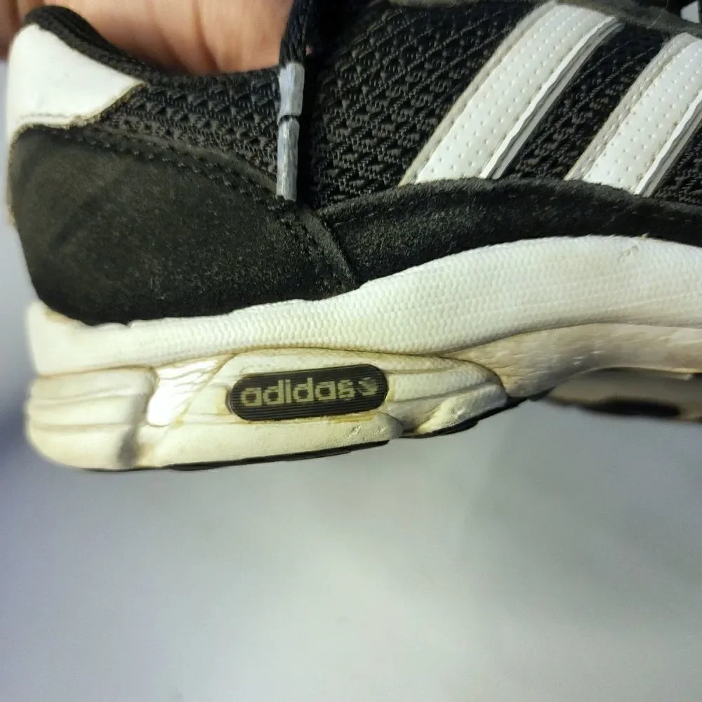 Adidas kids size 6 athletic shoes black and white